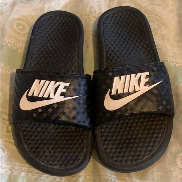 new nike slides